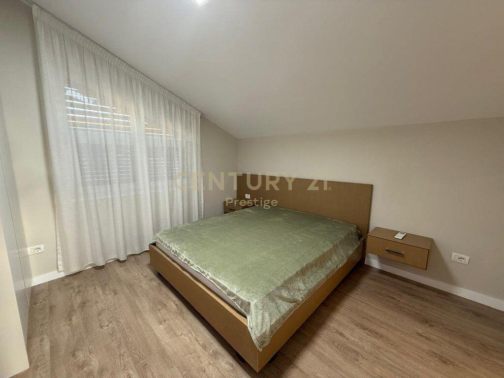 AFFITTASI TERZO PIANO DI UNA VILLA MODERNA + POSTO AUTO, NELLA CITTÀ STUDENTI! 1.000 € /Mese