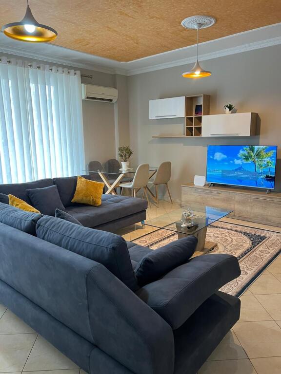 Apartament 1+1 per qira, Rruga Peti, Liqeni i Thate