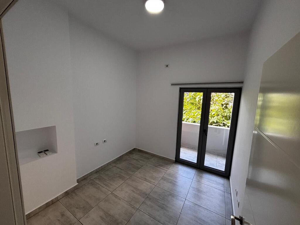 Business premises for rent on Rruga e Dibres!