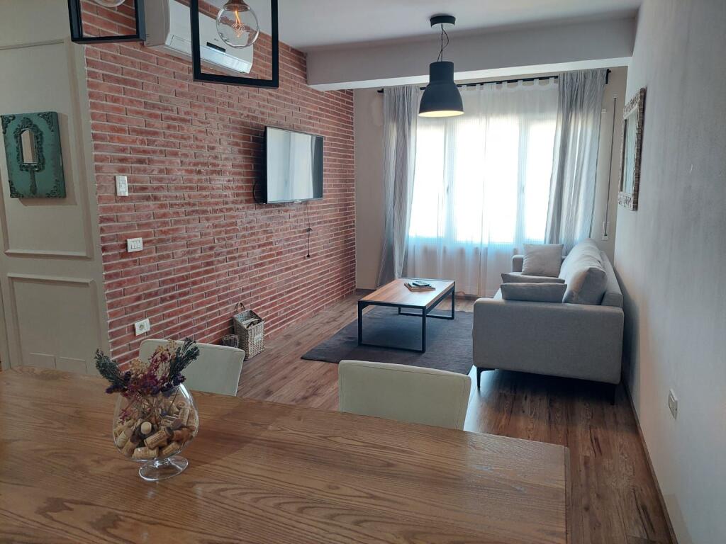 Vendesi Appartamento Moderno 2+1+2 – Kodra e Diellit, Tirana