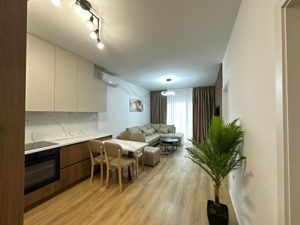 🏢 Appartamento in affitto – Centro di Tirana (Zogu i Zi)