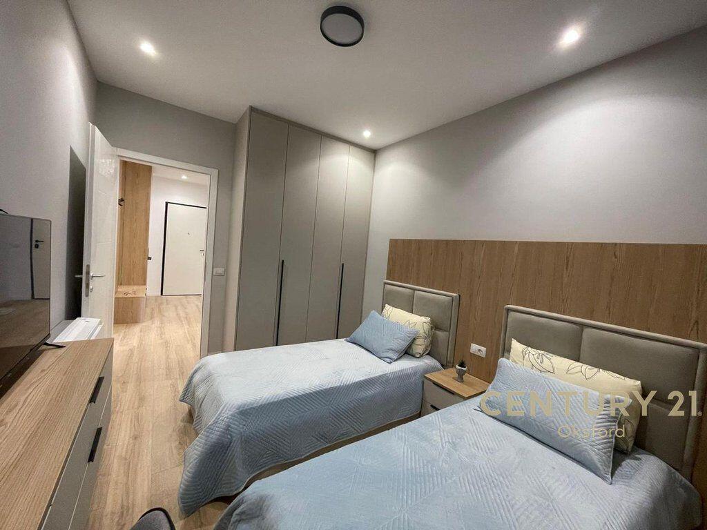 JEPET ME QIRA APARTAMENT 2+1+POST PARKIMI TE LIQENI I THATE , RADISONI