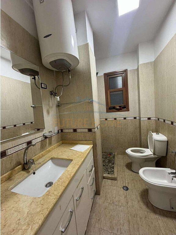 Qera, Apartament 2+1, Rruga 5 Maji