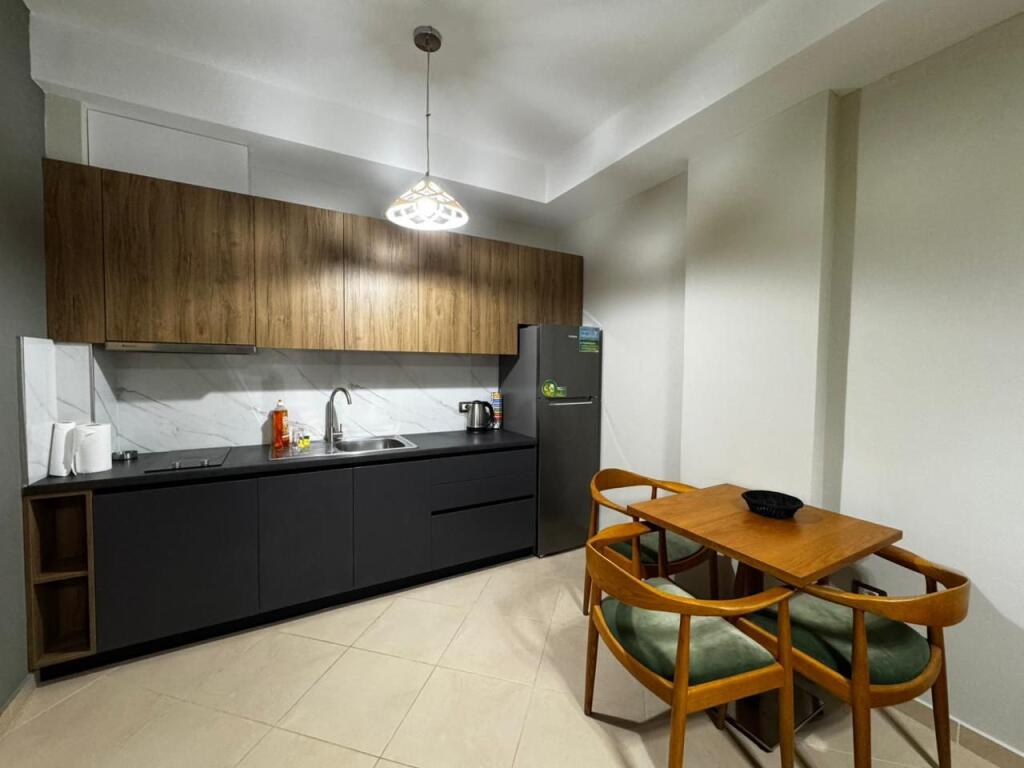 APPARTAMENTO DI FRONTE A MARINA BAY VLORE