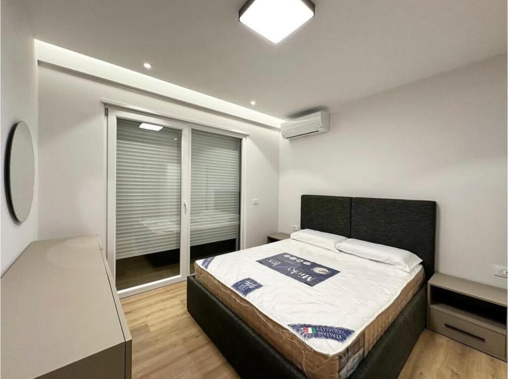 Apartment 2+1 for rent near the Ballet School.