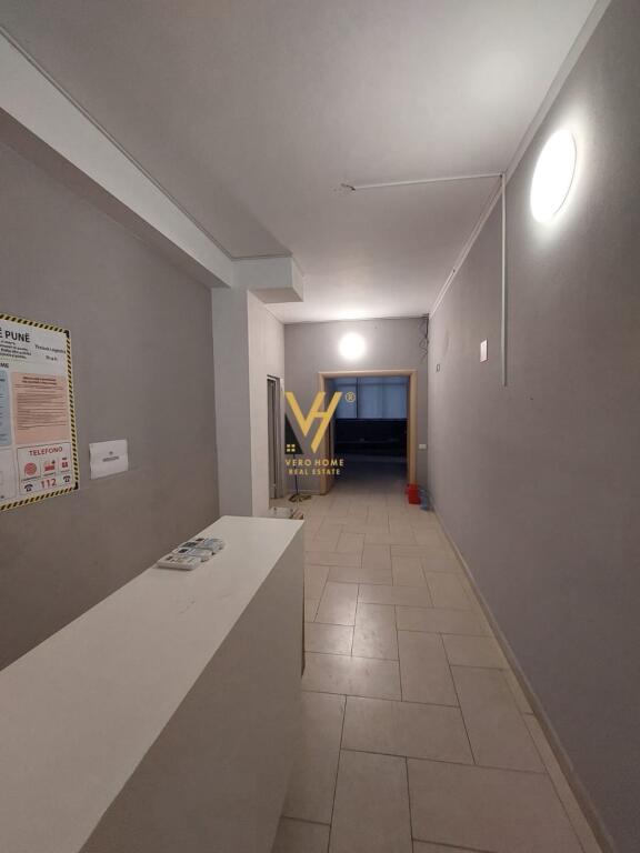 UFFICIO 350 M2 IN AFFITTO IN VIA PJETER BUDI 3.000 EURO