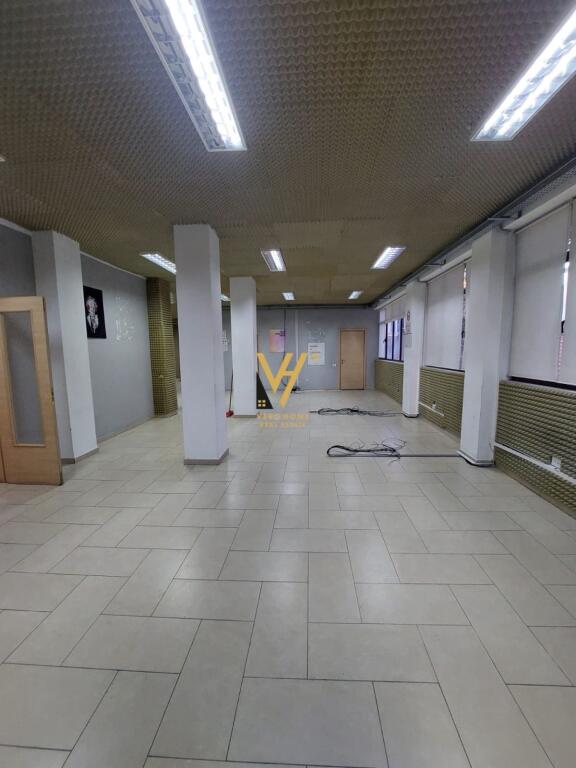UFFICIO 350 M2 IN AFFITTO IN VIA PJETER BUDI 3.000 EURO