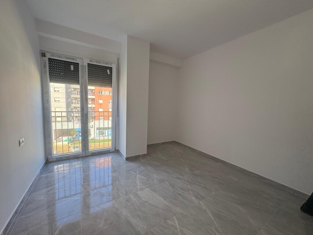 Affitto appartamento 1+1 Vicino Villa L ad Astir  Piano 3, palazzo I 2025 con ascensore  Superficie 65 m2  Prezzo 350€