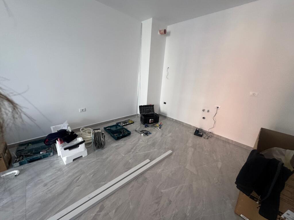 Affitto appartamento 1+1 Vicino Villa L ad Astir  Piano 3, palazzo I 2025 con ascensore  Superficie 65 m2  Prezzo 350€