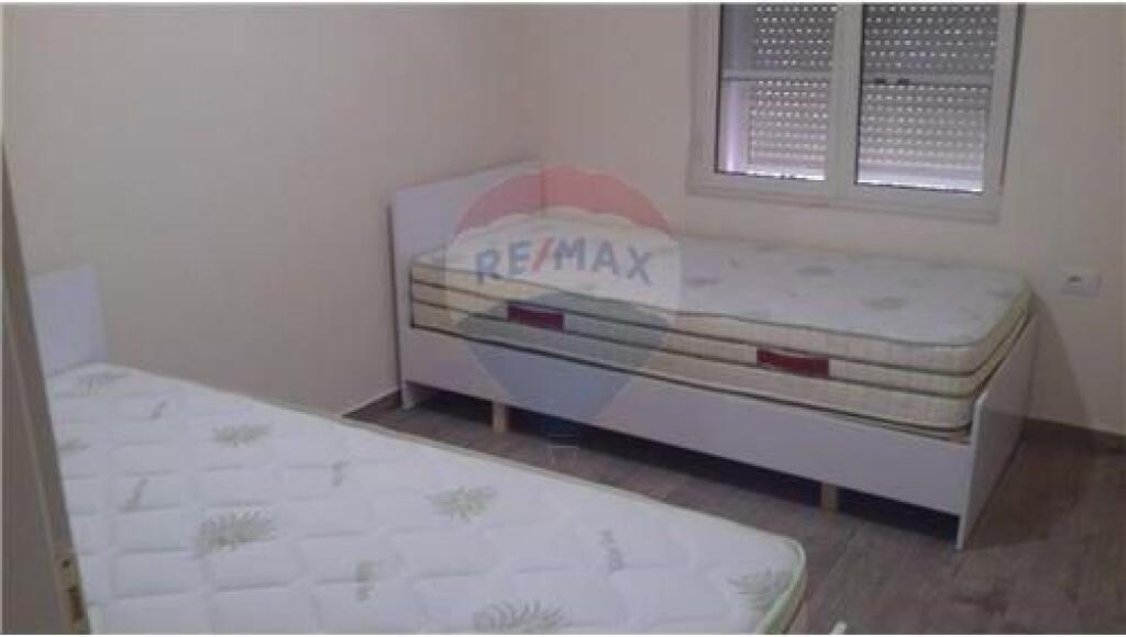 APARTAMENT 2+1 ME QIRA TE ZOGU I ZI