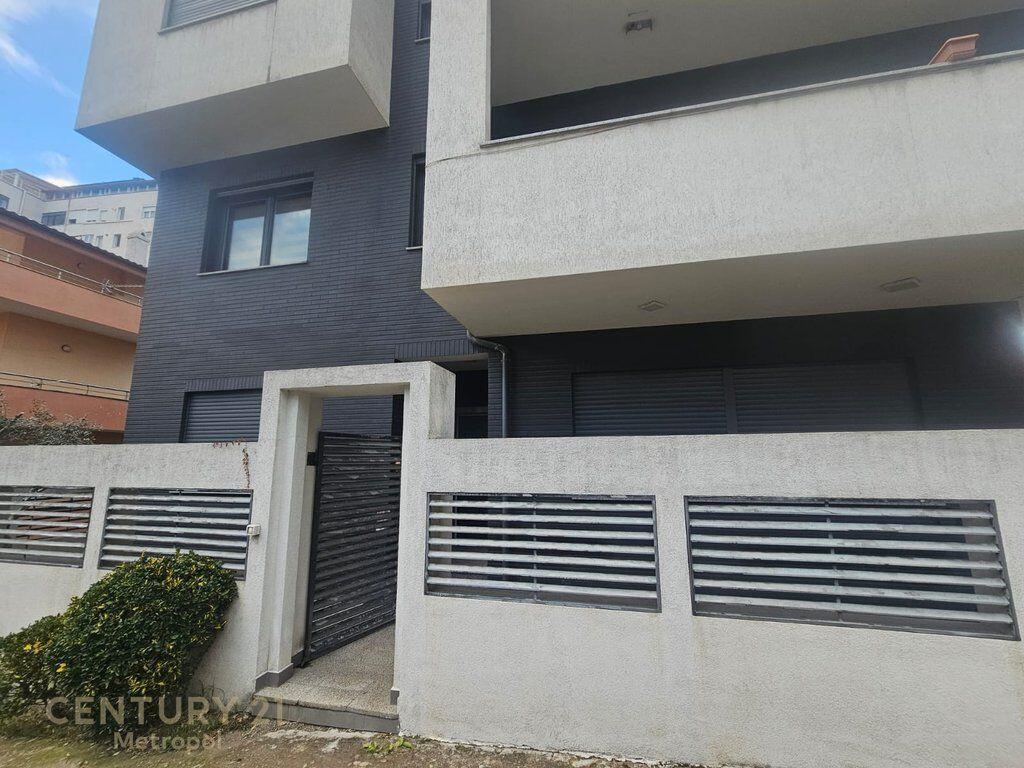 Jepet me qera apartamen tek vilat gjermane