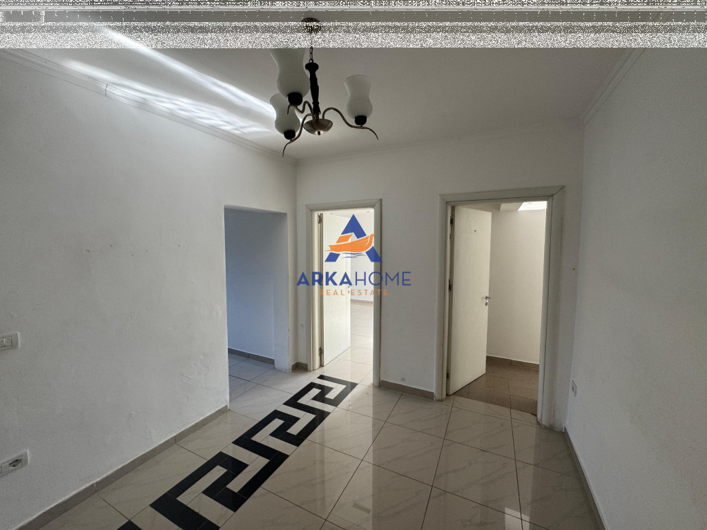 OFFICE FOR RENT 100M2 "MINE PEZA STREET" 800 EURO