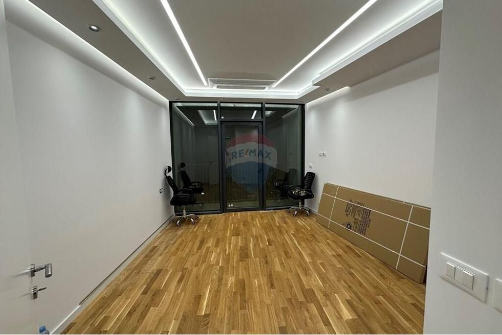 Zyre me qira ne Lake View Residence