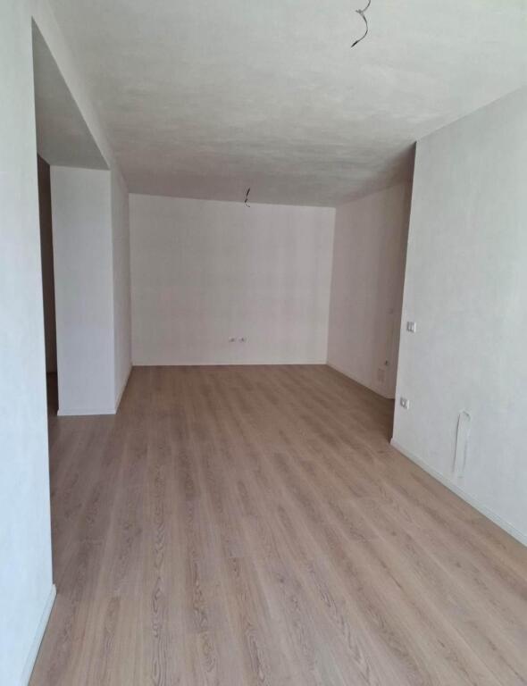 VENDESI APPARTAMENTO 2+1 CAMPI DELL'AVIAZIONE 175.000 EURO