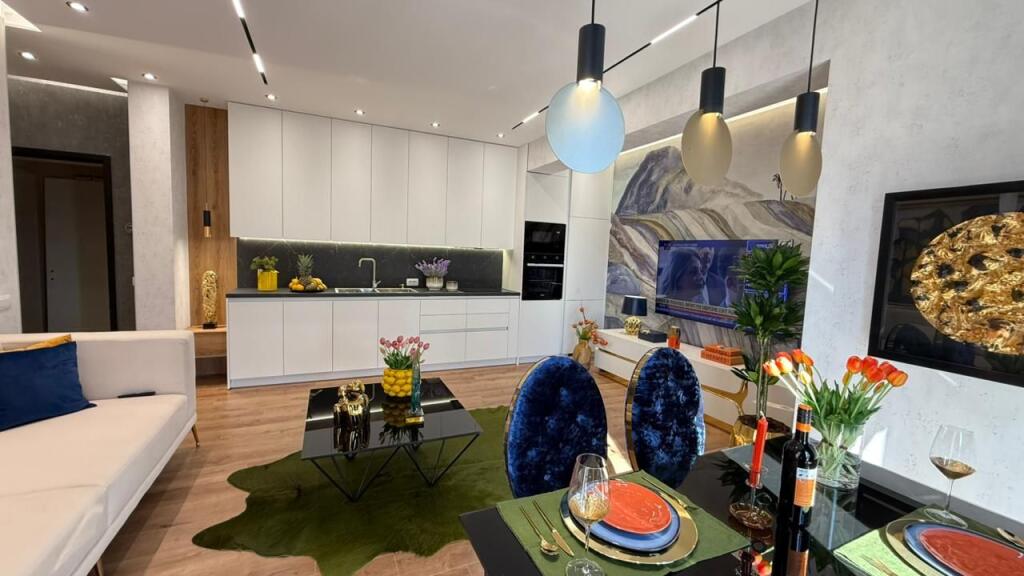 Luxury 2+1 apartment for sale at 21 Dhjetori!