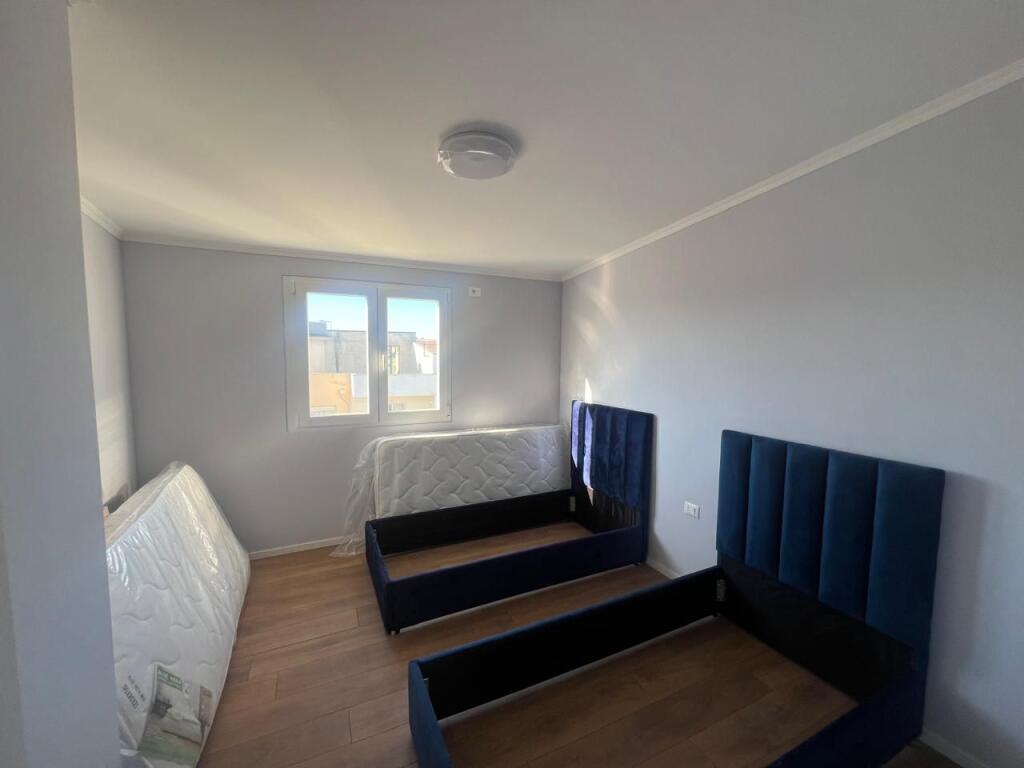 Apartment 2+1 for sale on Iliria beach
