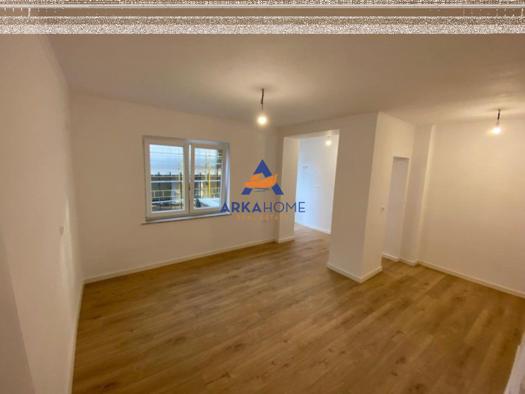BUSINESS PREMISES FOR RENT 150M2 "EMBASSY BLOCK" 5000 EURO