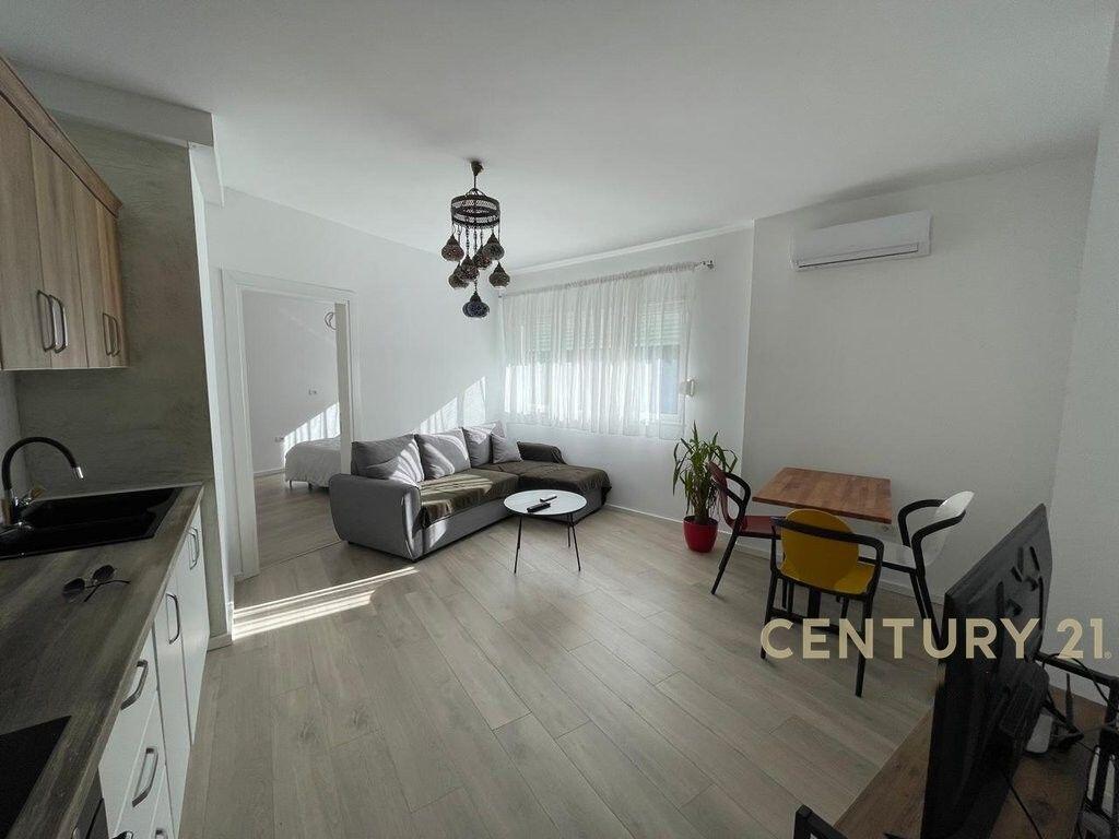JEPET ME QIRA APARTAMENT 2+1 TE RR.E BOGDANEVE