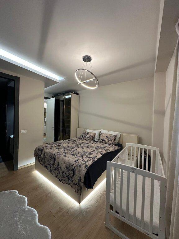 Disponiamo di un appartamento 2+1+2 in vendita, nel Complesso "Kika 2", Comune di Parigi, Tirana.
