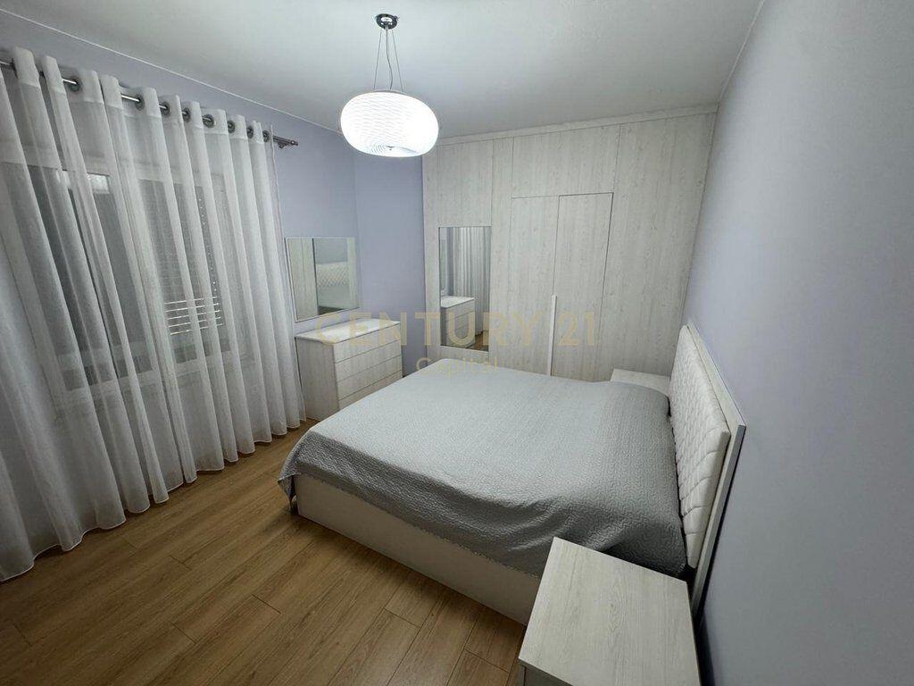 Jepet Me Qera Apartament 2+1+2 në Laprakë, Tiranë