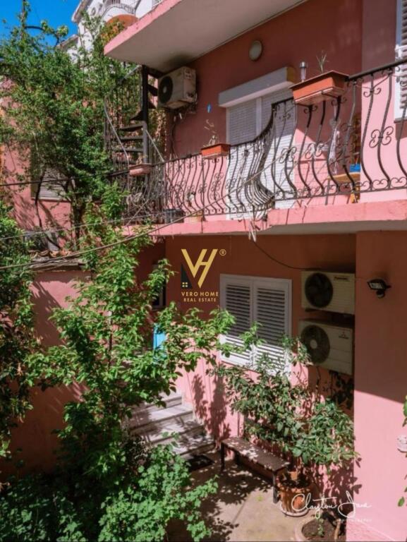 DUPLEX 2+1+2 FOR RENT IN CENTER 800 EURO