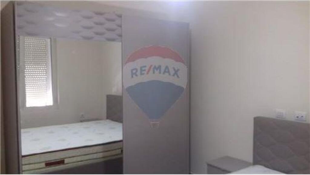 APARTAMENT 2+1 ME QIRA TE ZOGU I ZI
