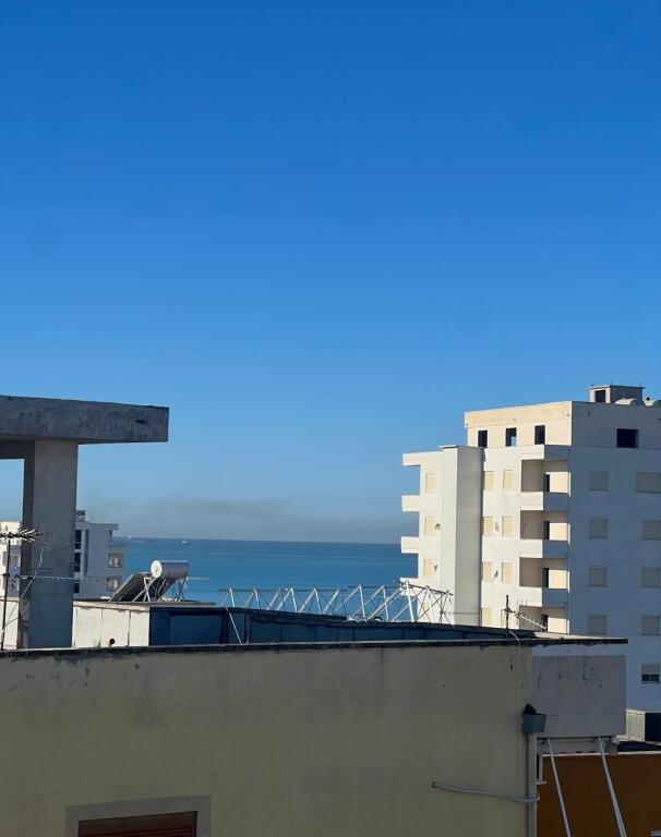Apartment 2+1 for sale on Iliria beach