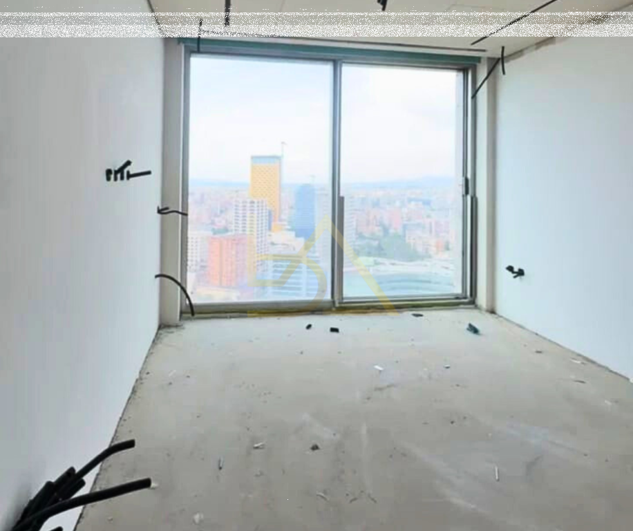 Shitet Apartament – Downtown, Tiranë