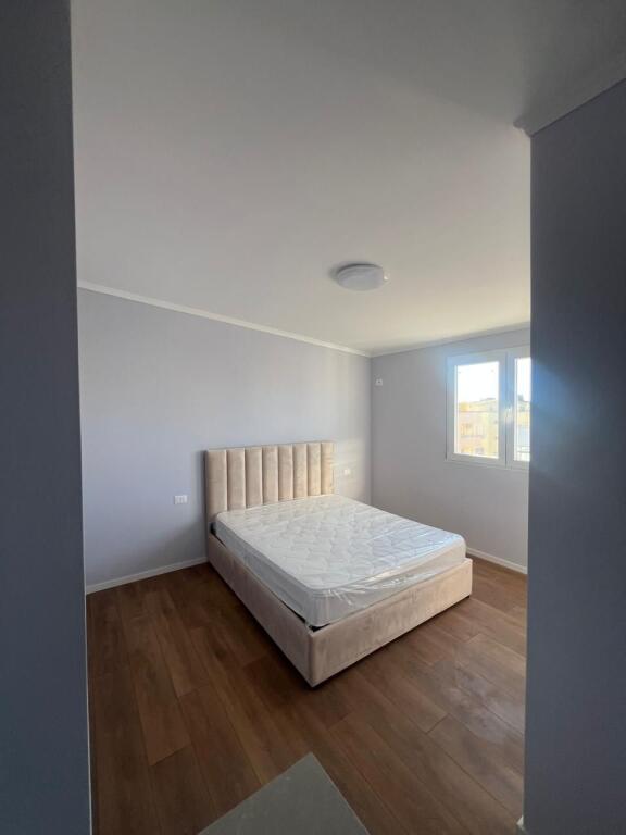 Apartment 2+1 for sale on Iliria beach