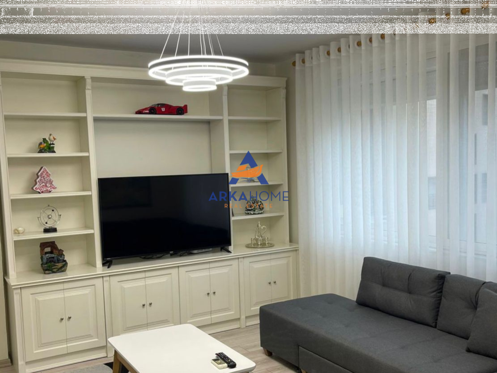 JEPET ME QERA APARTAMENT 1+1+BALLKON "TE RRUGA E KOSOVARVE" 1.000 EURO