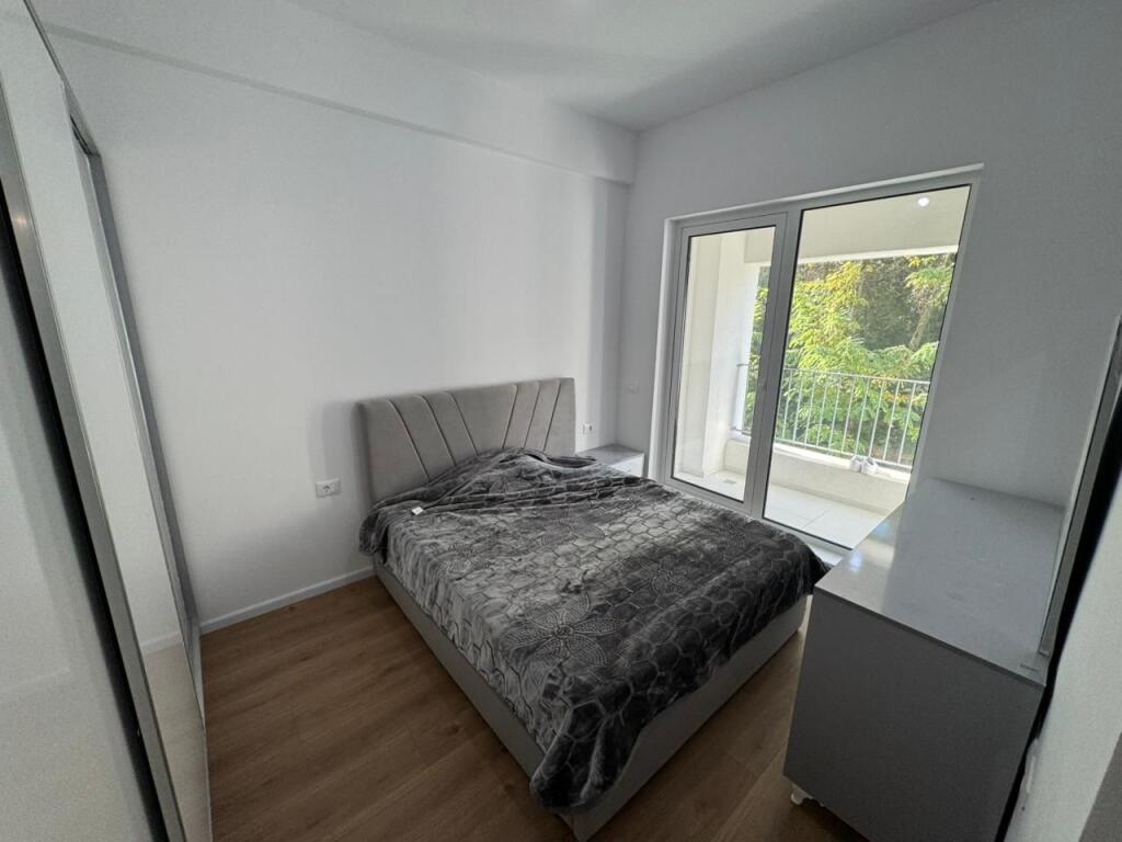 Jepet me qera 2+1  Adresa : Ali Demi Kompleksi kaimi  Kati 3  E mobiluar  Cmimi 450€  