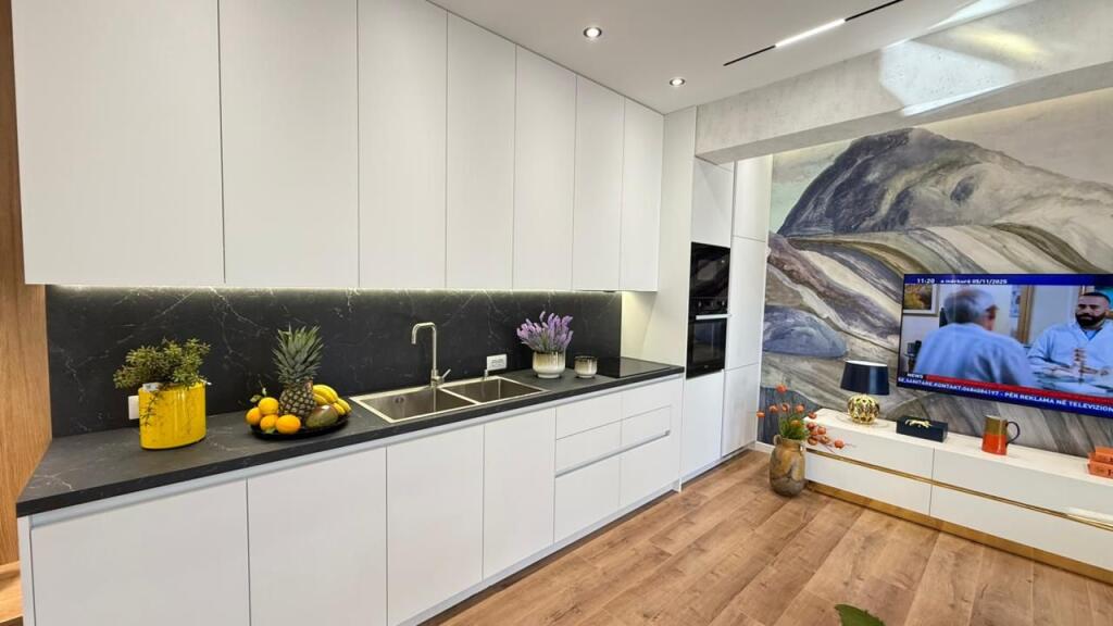 Luxury 2+1 apartment for sale at 21 Dhjetori!