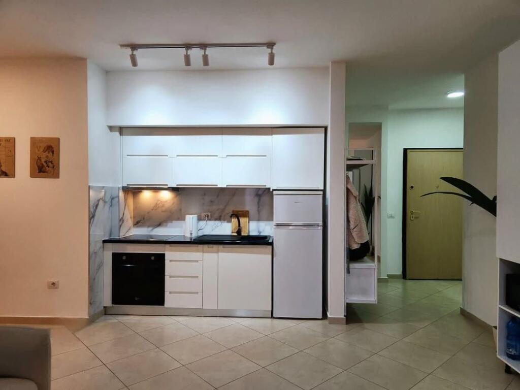 Shitet: Apartament 1+1 me Super Pamje Qyteti