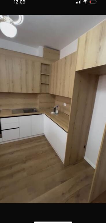 Apartament me qera 2+1+2+ballkon