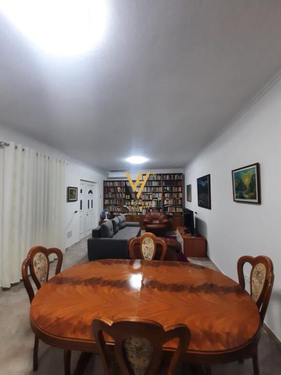 DUPLEX 2+1+2 FOR RENT IN CENTER 800 EURO