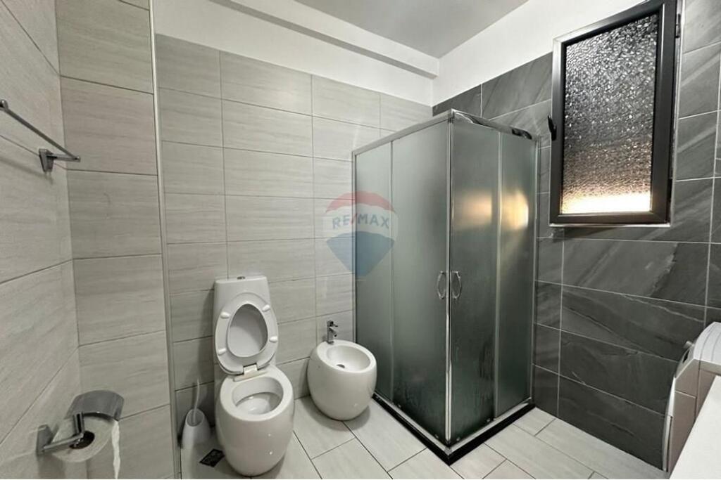 Apartament 2+1+2 me qera 21 Dhjetori