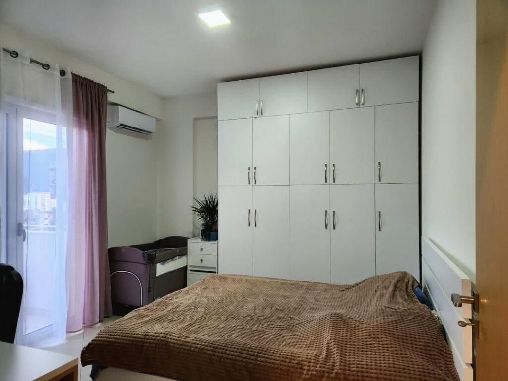 Shitet: Apartament 1+1 me Super Pamje Qyteti