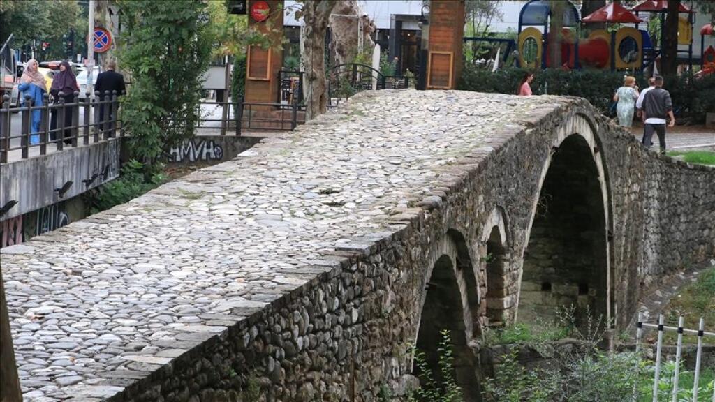 Locale Commerciale in Affitto – Ponte dei Tabacchi, Tirana