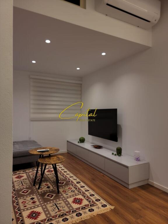 APARTAMENT ME QERA 1+1 RRUGA E DURRESIT 60.000 LEKE