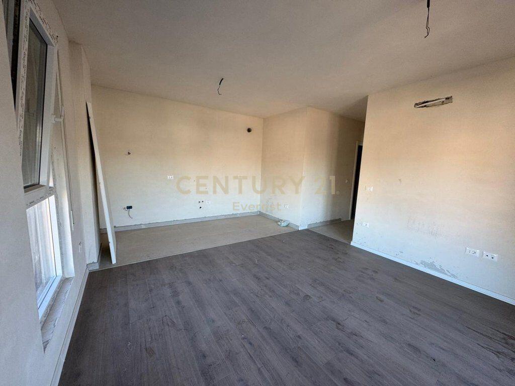 DON BOSKO, SHESIM APARTAMENT 2+1+2