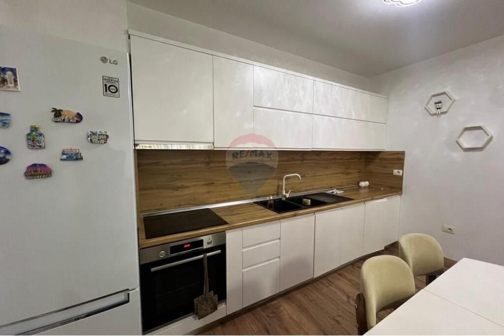 APPARTAMENTO 2+1+ POSTO AUTO VICINO AL GIARDINO BOTANICO