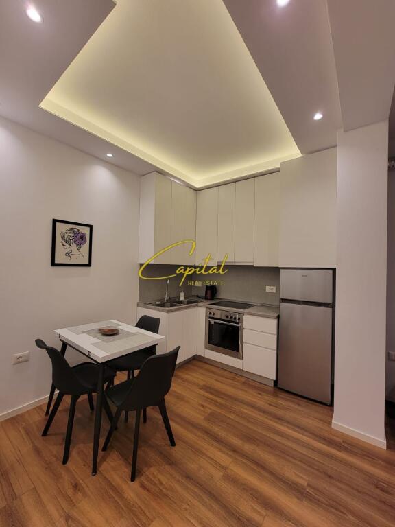 APARTAMENT ME QERA 1+1 RRUGA E DURRESIT 60.000 LEKE