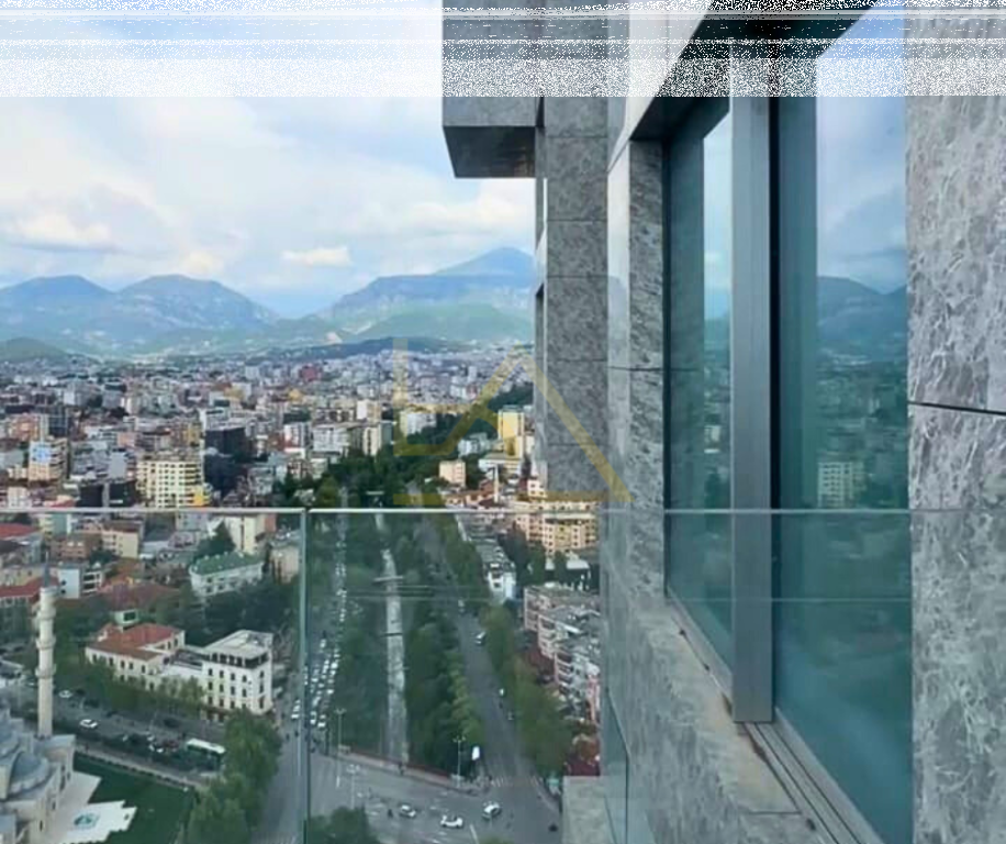 Shitet Apartament – Downtown, Tiranë