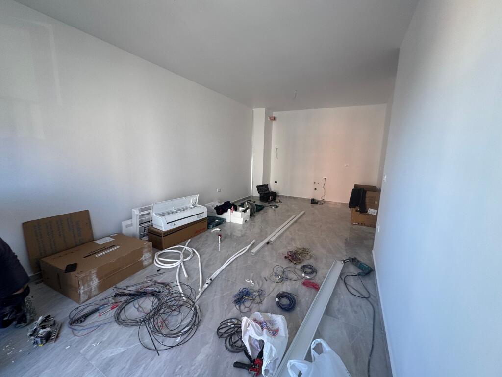 Affitto appartamento 1+1 Vicino Villa L ad Astir  Piano 3, palazzo I 2025 con ascensore  Superficie 65 m2  Prezzo 350€