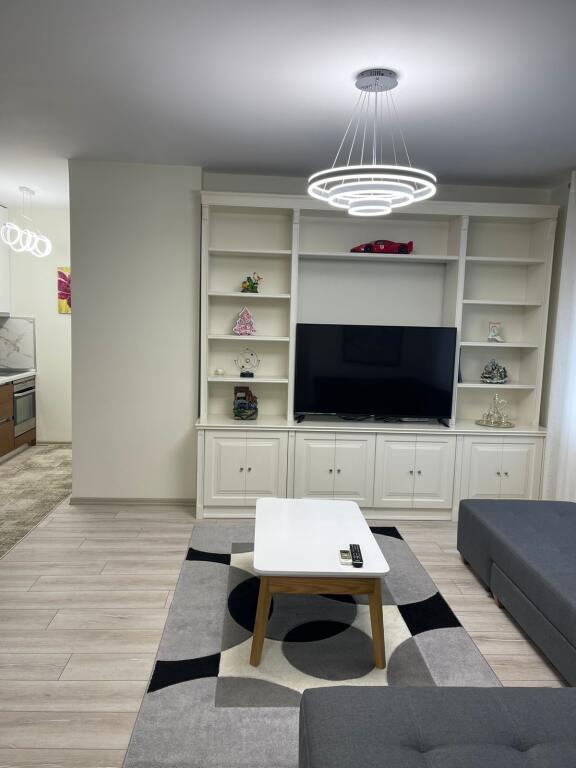 🏙️ Jepet me qira apartament 1+1 – Rruga e Kosovareve!