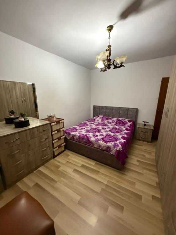 APARTAMENT ME QERA 1+1
