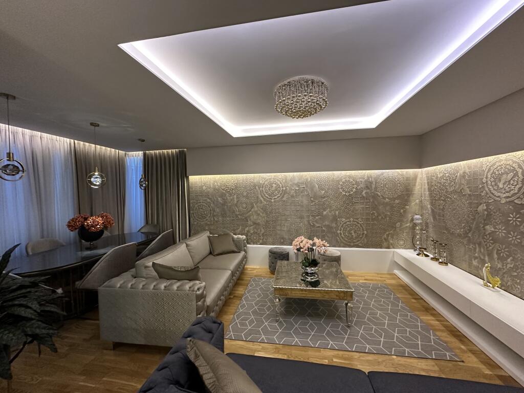 🏡 Shitet apartament 3+1 prane Air Albania, Rruge Elbasanit