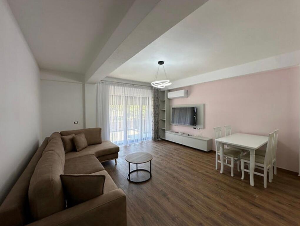 Apartament 1+1+Vendparkim per qira tek Rsd. Kodra e Diellit 2.