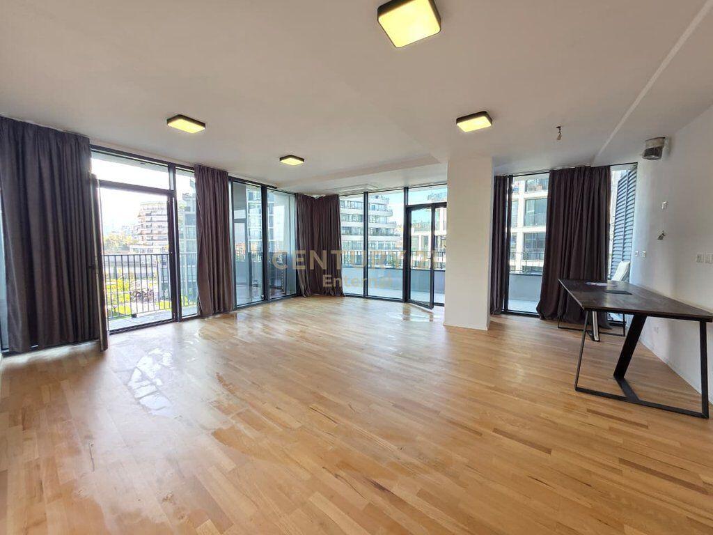 Zyre me qira ne Lake View Residence 1,850 € /Muaj
