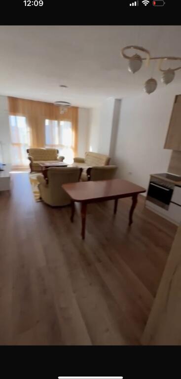 Apartament me qera 2+1+2+ballkon